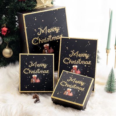 Eingestellt von der unterschiedlichen Pappweihnachtsgeschenkbox der Größen-vier für Schal-Handschuhe