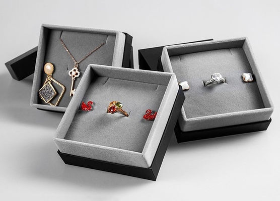 Verpackenkästen Grey Velvet Lined Cardboard Jewelrys mit kundengerechtem Logo Printing