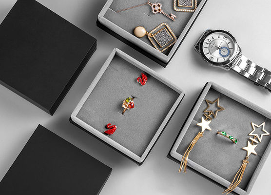 Verpackenkästen Grey Velvet Lined Cardboard Jewelrys mit kundengerechtem Logo Printing