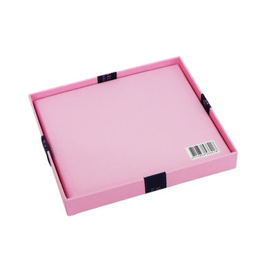Geschenkbox ISO9001 Matte Lamination Pink Flat Packed mit Bogen-Verzierung 20*18*7.7cm