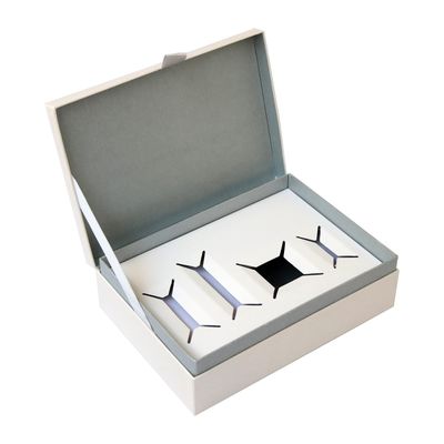 Weiß bereitete kosmetische Geschenkboxen 25*20.5*7.5cm für Augen-Cremeparfüm auf