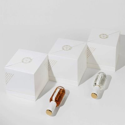 Magnetische Kubikparfüm-Geschenkboxen, doppelte Tür-Geschenkbox fertigten Größe besonders an