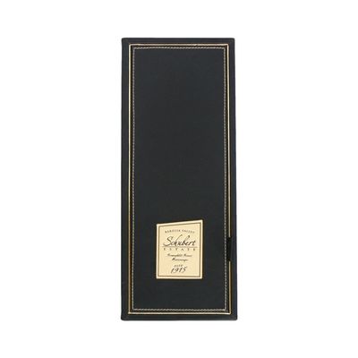 Aufbereitete Pappwein-Geschenk-Verpackenkästen, einzelnes Wein-Flaschen-Kasten-Dia heraus schwarz